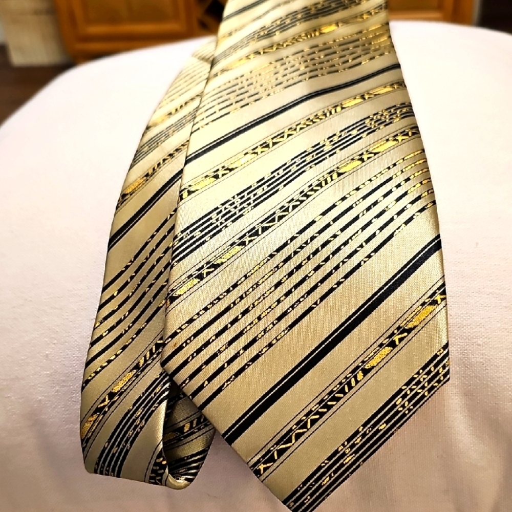 Prime Time Striped Geometric Necktie Mens Size OS Gold Black Formal Polyester